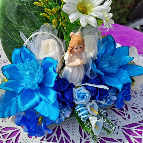 composition-florale-communiante-bleue-6
