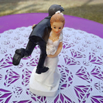 humour-je-t-emmene-figurine-decoration-gateau-mariage-piece-montee-3