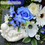 bebe-bapteme-composition-florale-cadeau-ceremonie-2