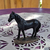 cheval-etalon-noir-figurine-bapteme-mariage-communion