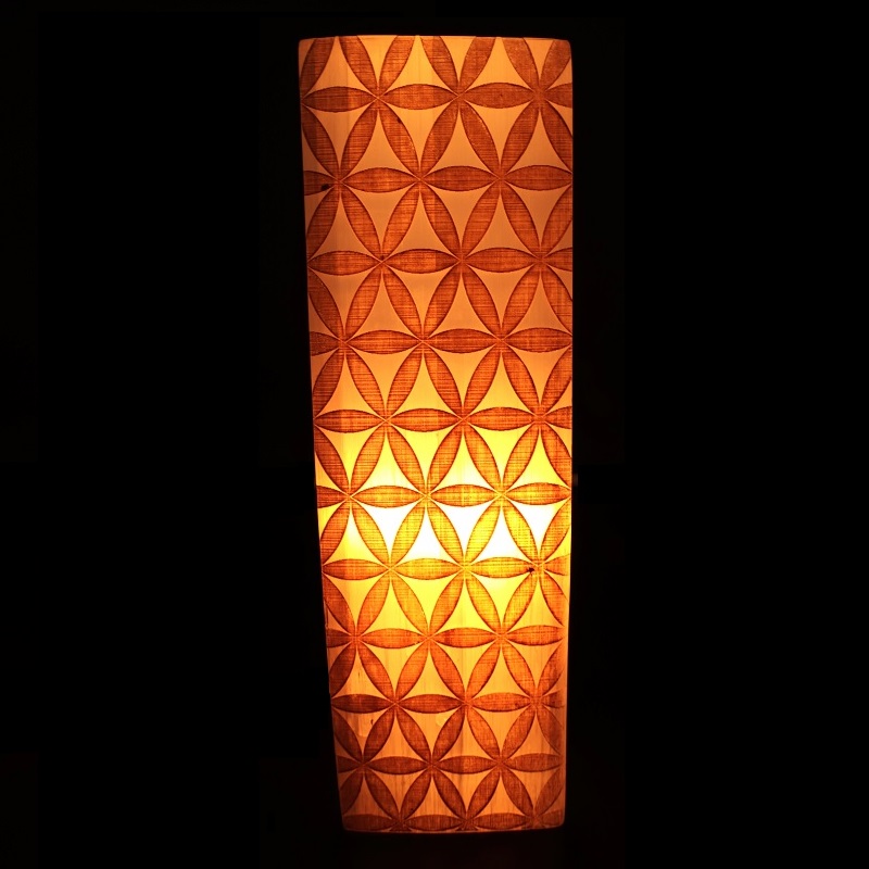 lampe pierre sélénite décorative fleur de vie pleine
