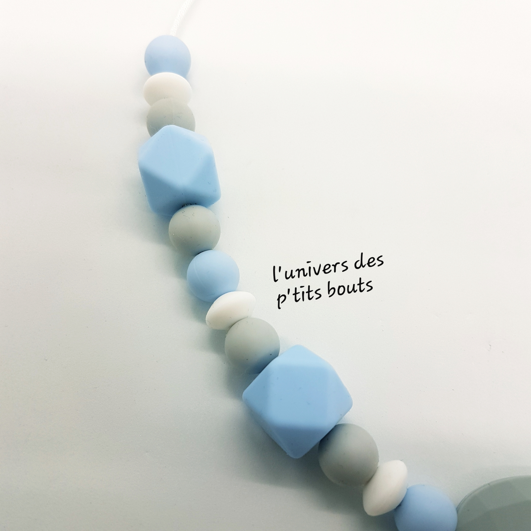 Collier d'allaitement ou de portage silicone 'Lilas' - Bleu ciel - Kiabi -  25.60€