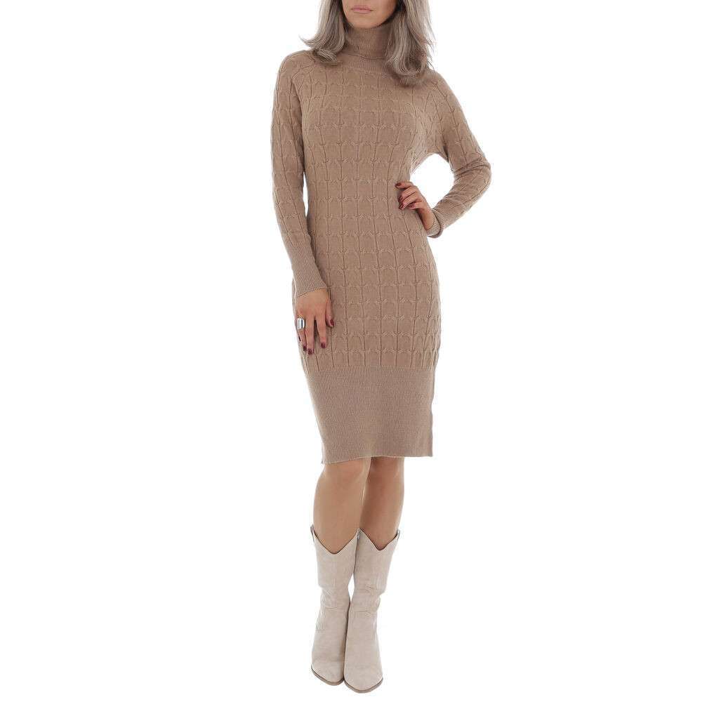 ROBE PULL BEIGE 2