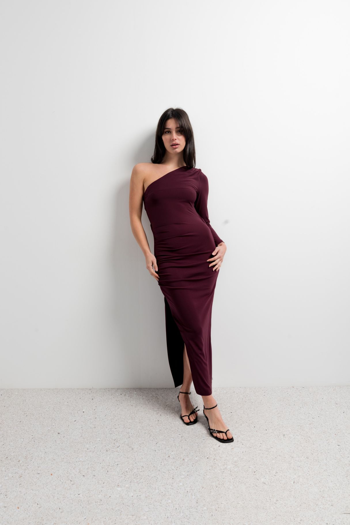 Robe asymétrique violette