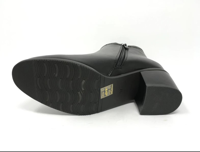 Bottines avec talon avec zip 3