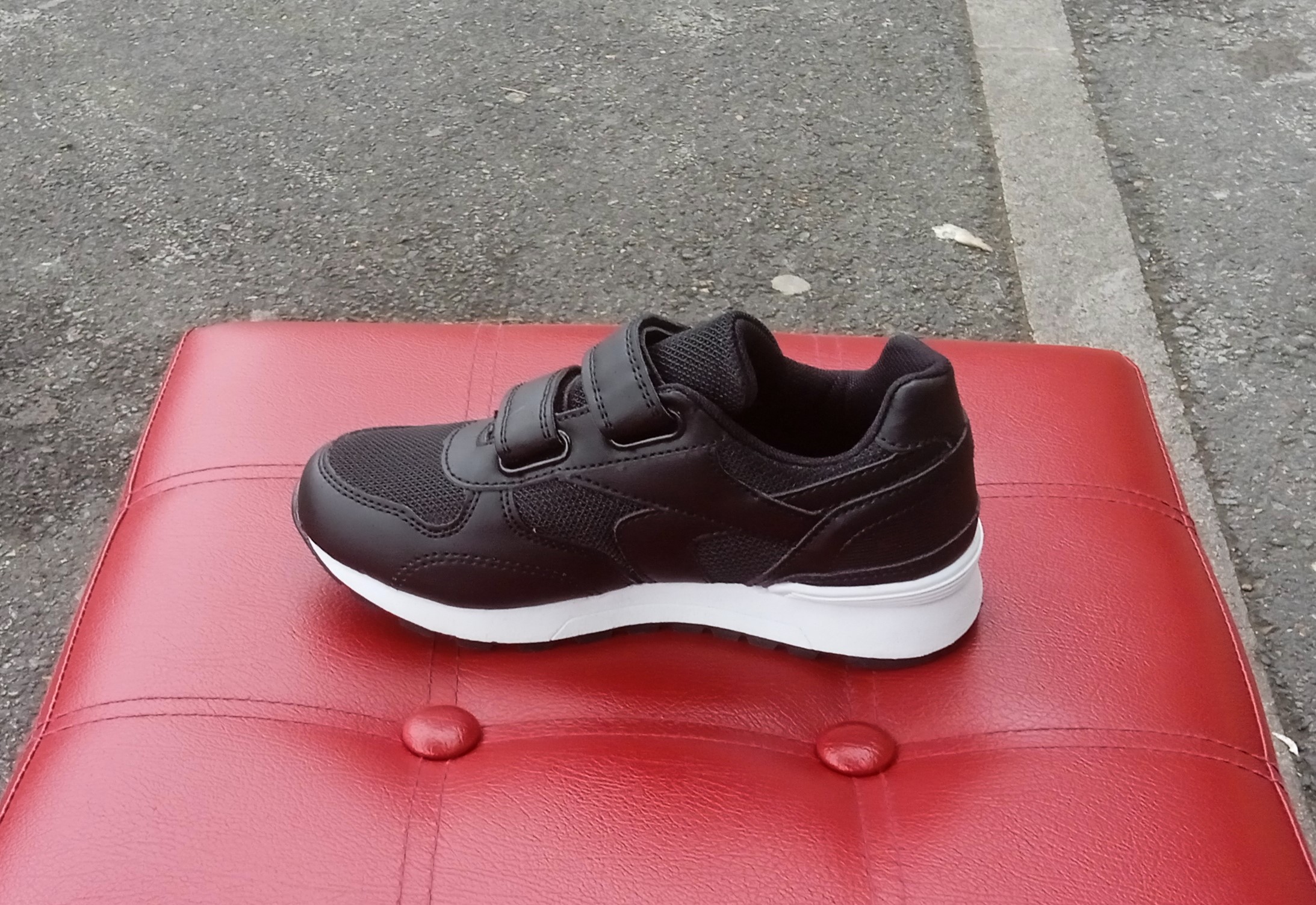 Basket noire avec scratch mixte.jpg 2