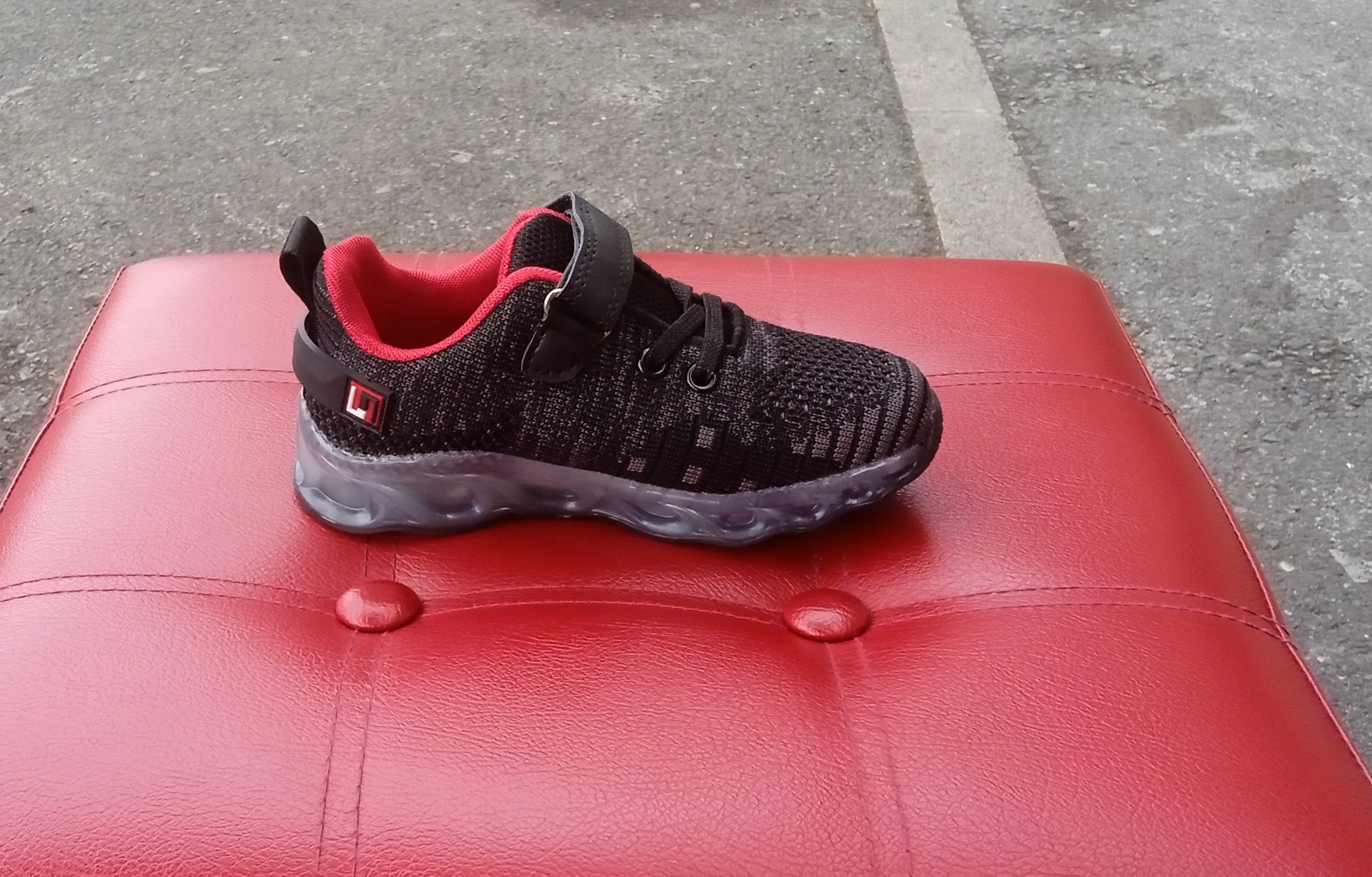 Basket noire semelle translucide .jpg 2