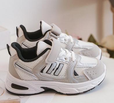 Basket blanche et grise 4