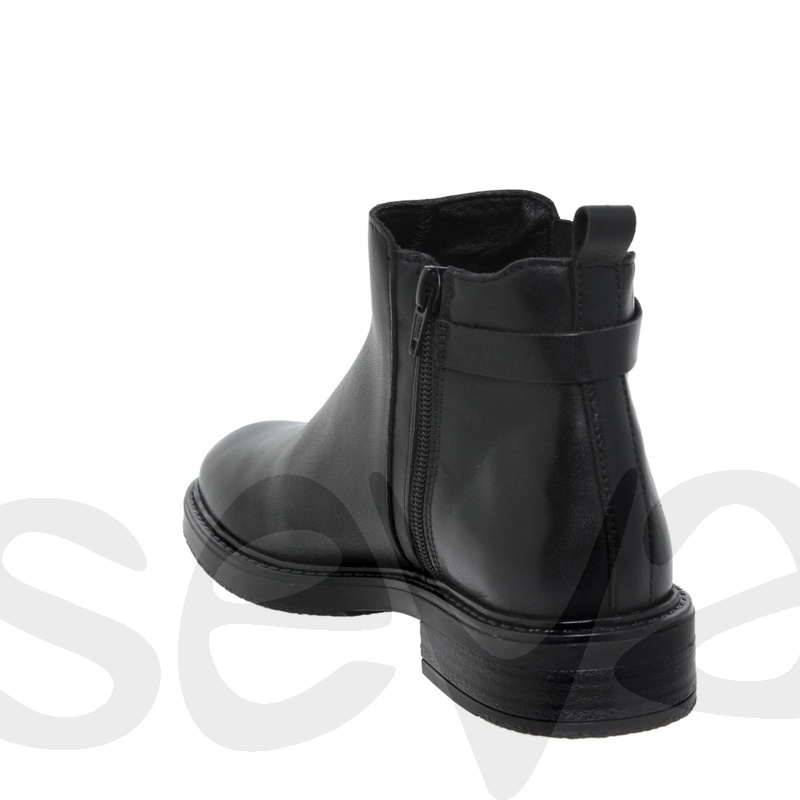 Bottines en cuir noir 3