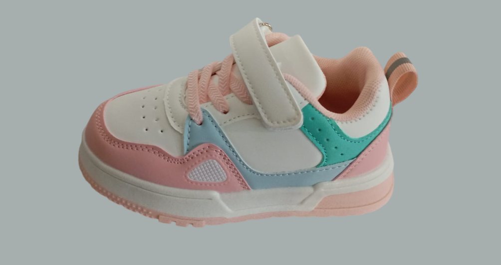 Basket multico avec scratch fille