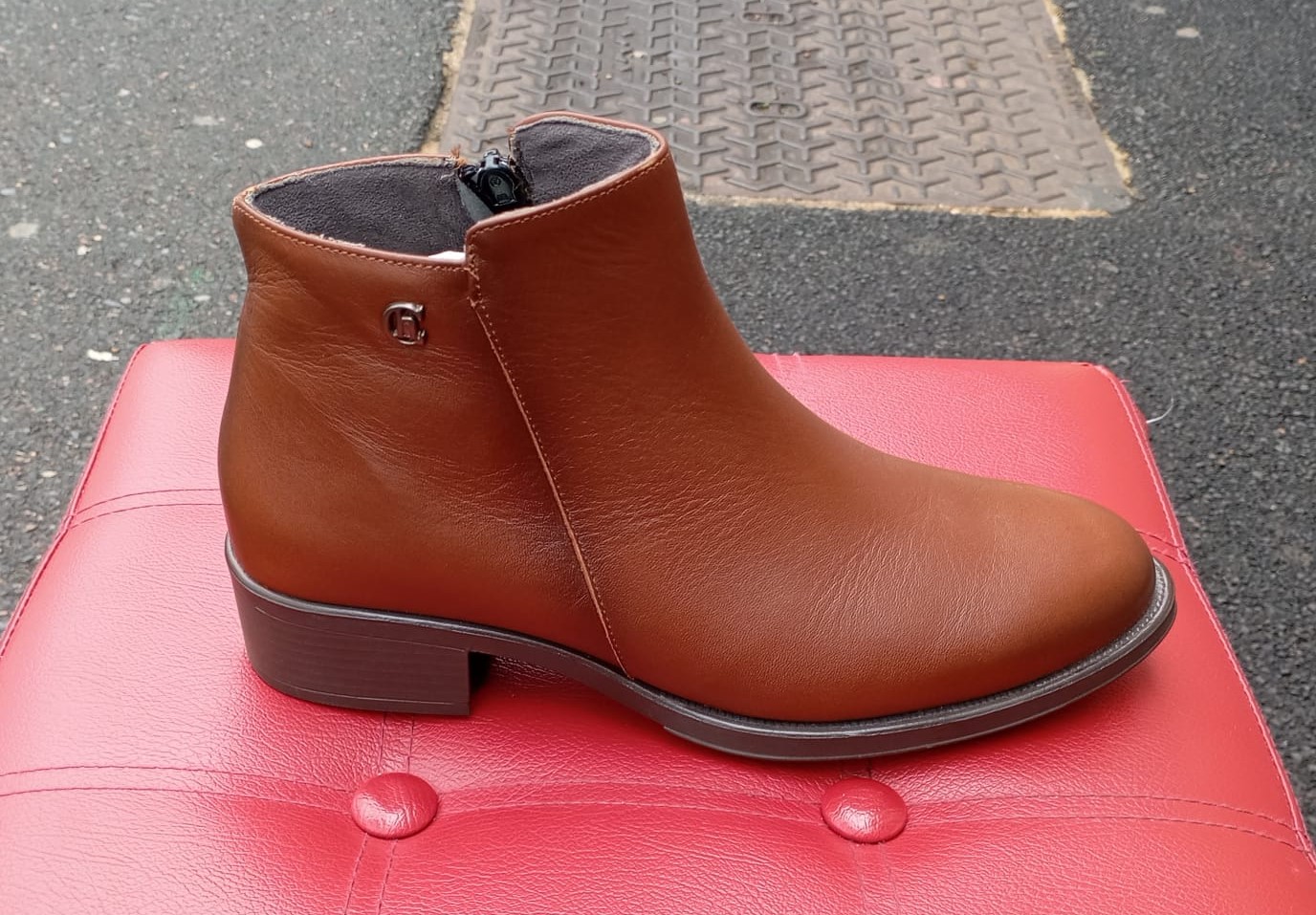 Bottines en cuir chamby.jpg good. 4
