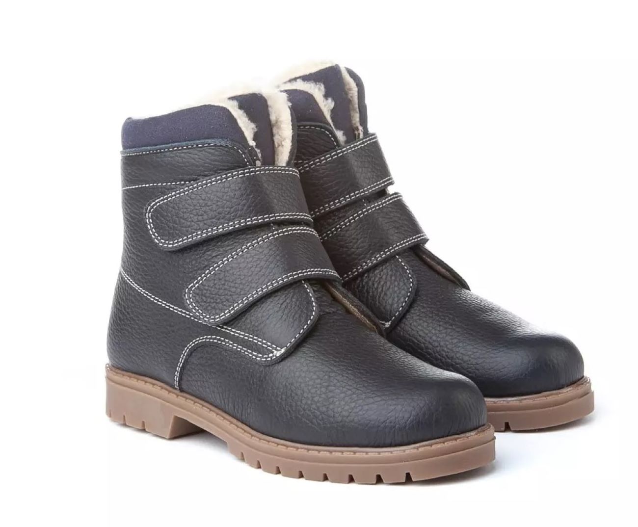 bottines-fourres-en-cuir-avec-scratch.jpeg