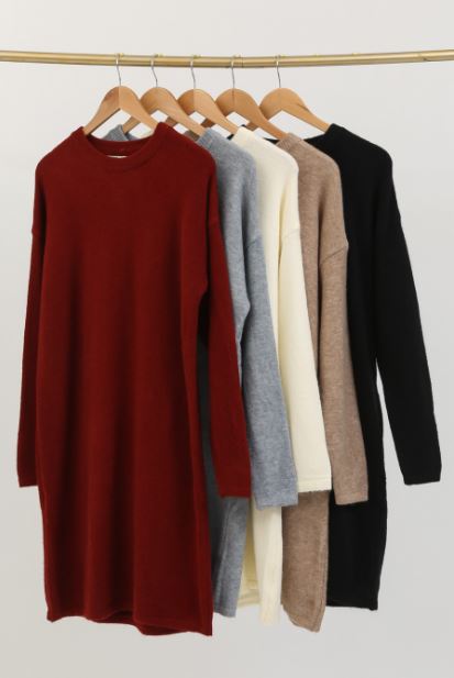 Robe pull divers cooris