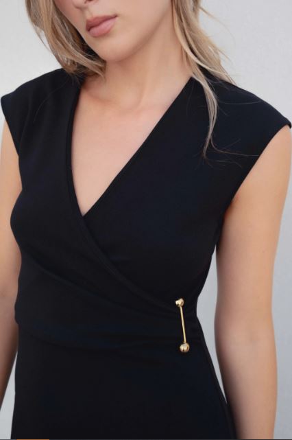 Robe noir effet cache coeur 3