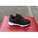 Basket noire avec scratch mixte
