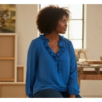 Blouse  bleu avec frone grande taille 2