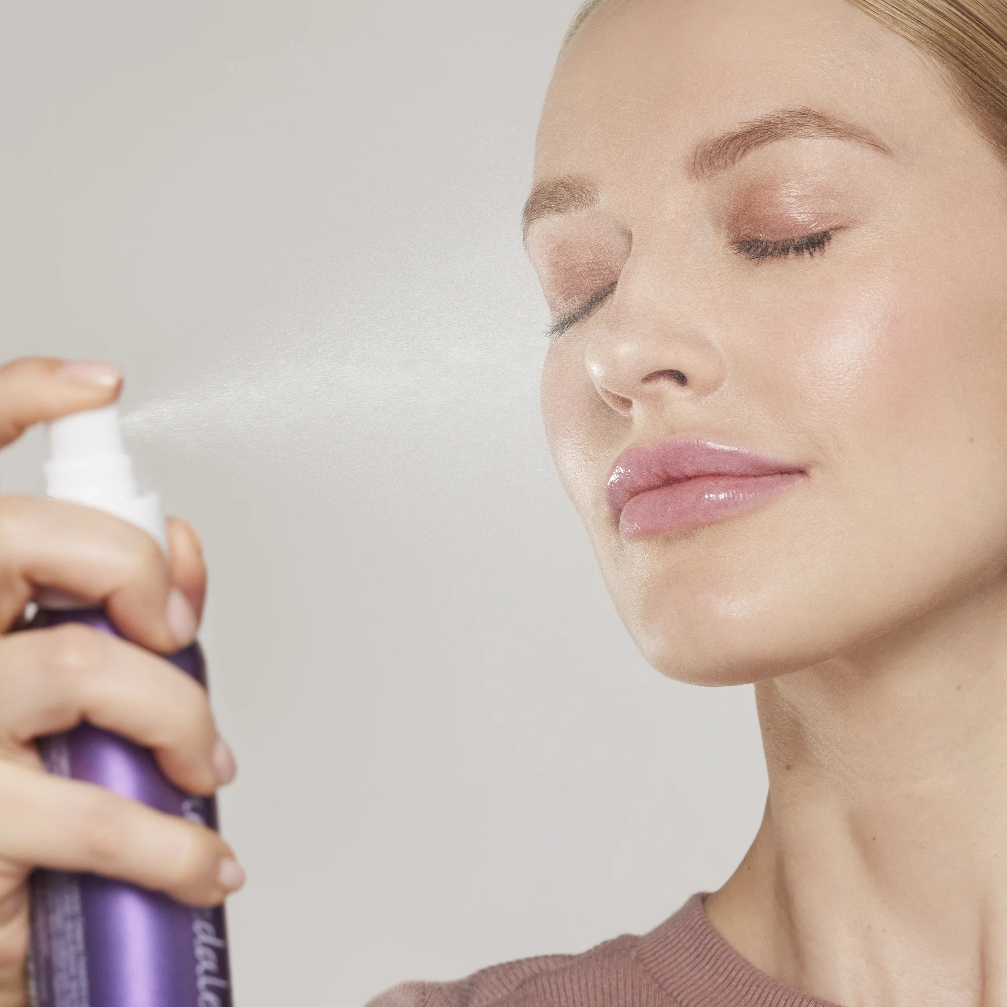 jane iredale calming lavender modèle