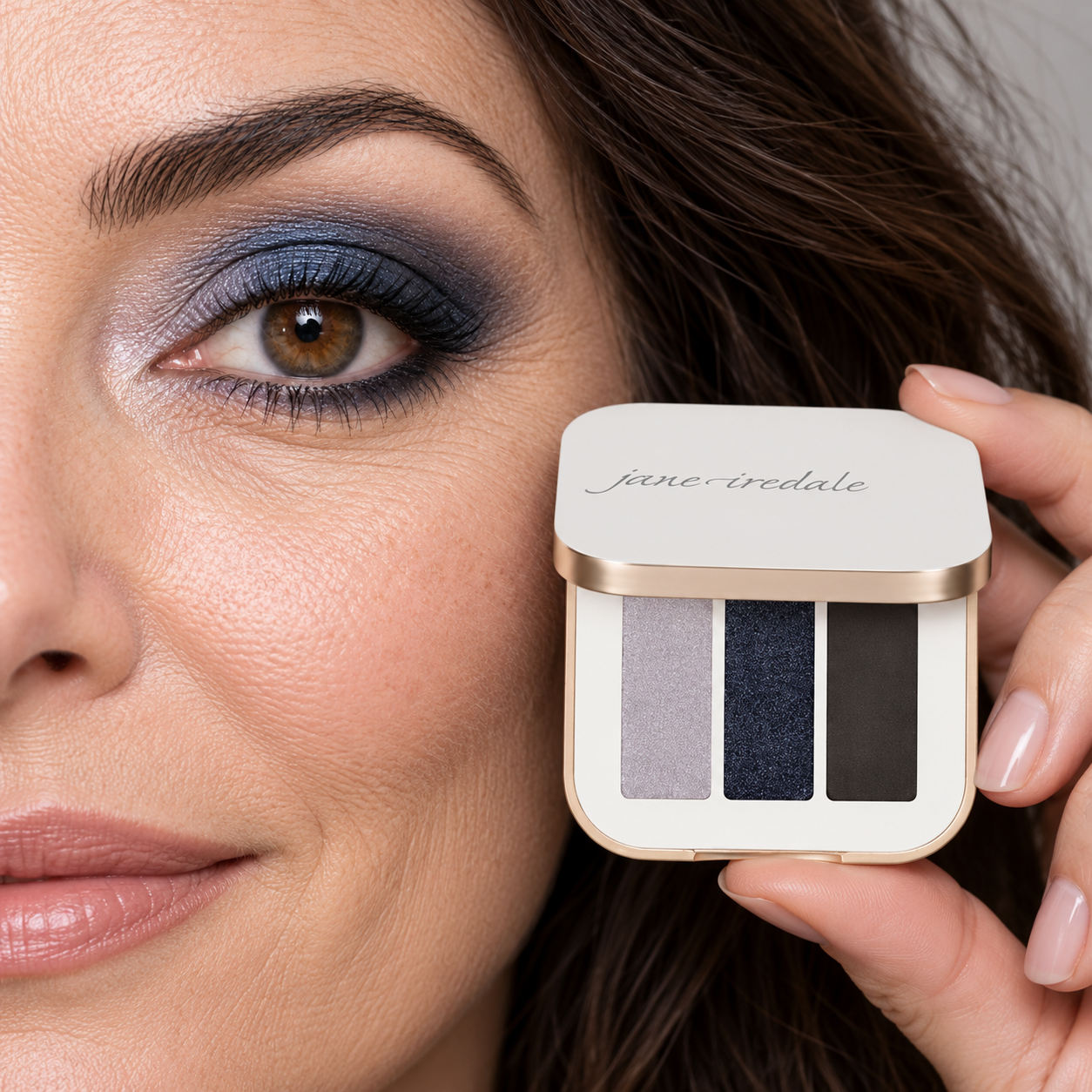 Regard Blue Hours et compact chic-2