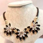 Collier-floral-bijoux