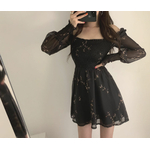 Mini-robe-fleurie-noire