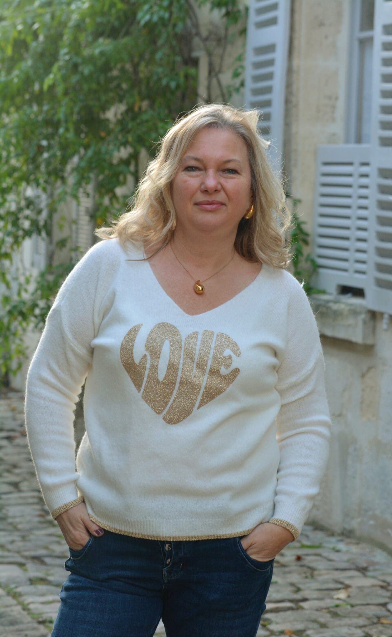 PULL LOVE BLANC APRIL VINTAGE 1