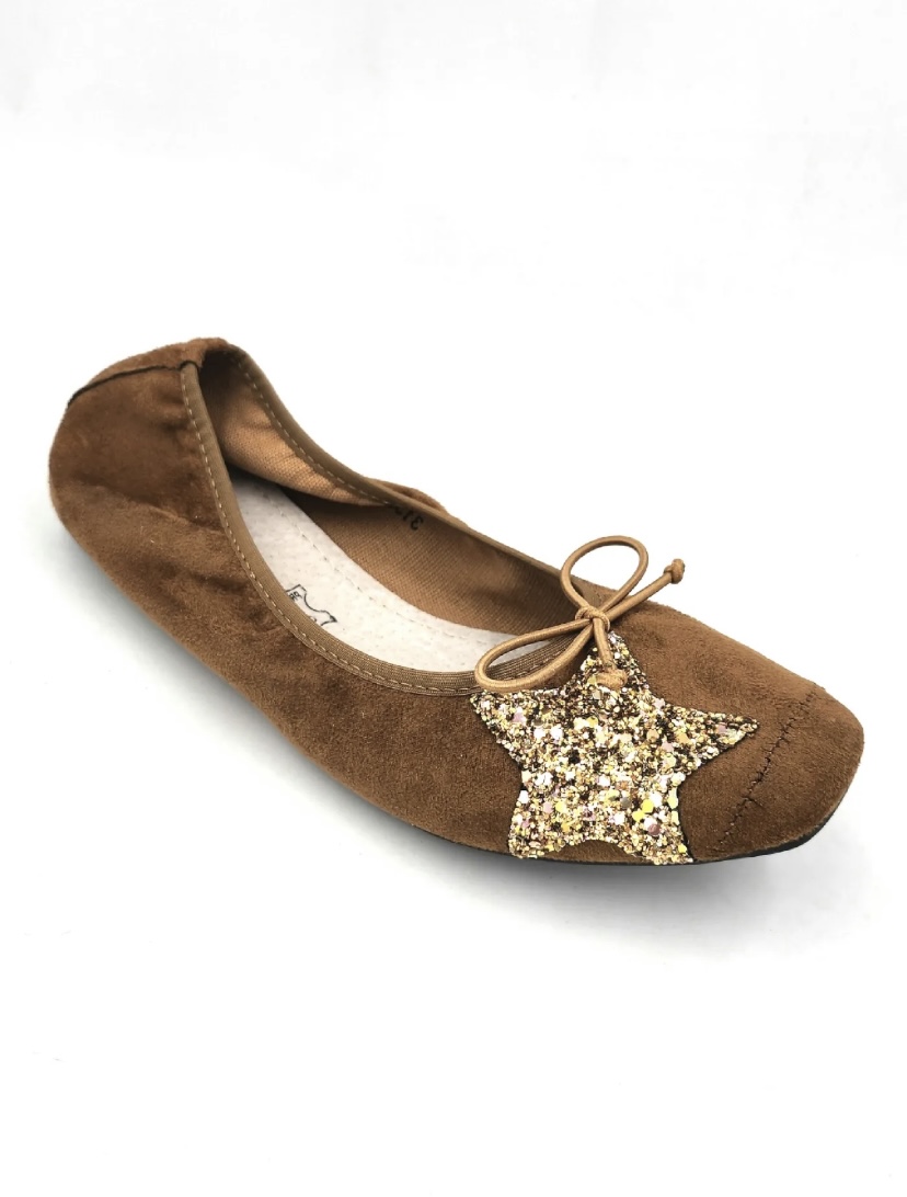 ballerines-avec-etoile-camel