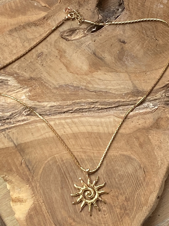 collier-soleil-acier-inoxydable-1