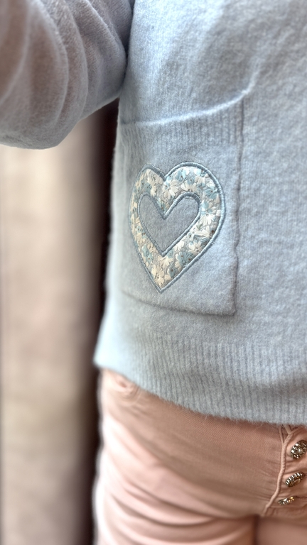 gilet-poches-coeurs-bleu-1