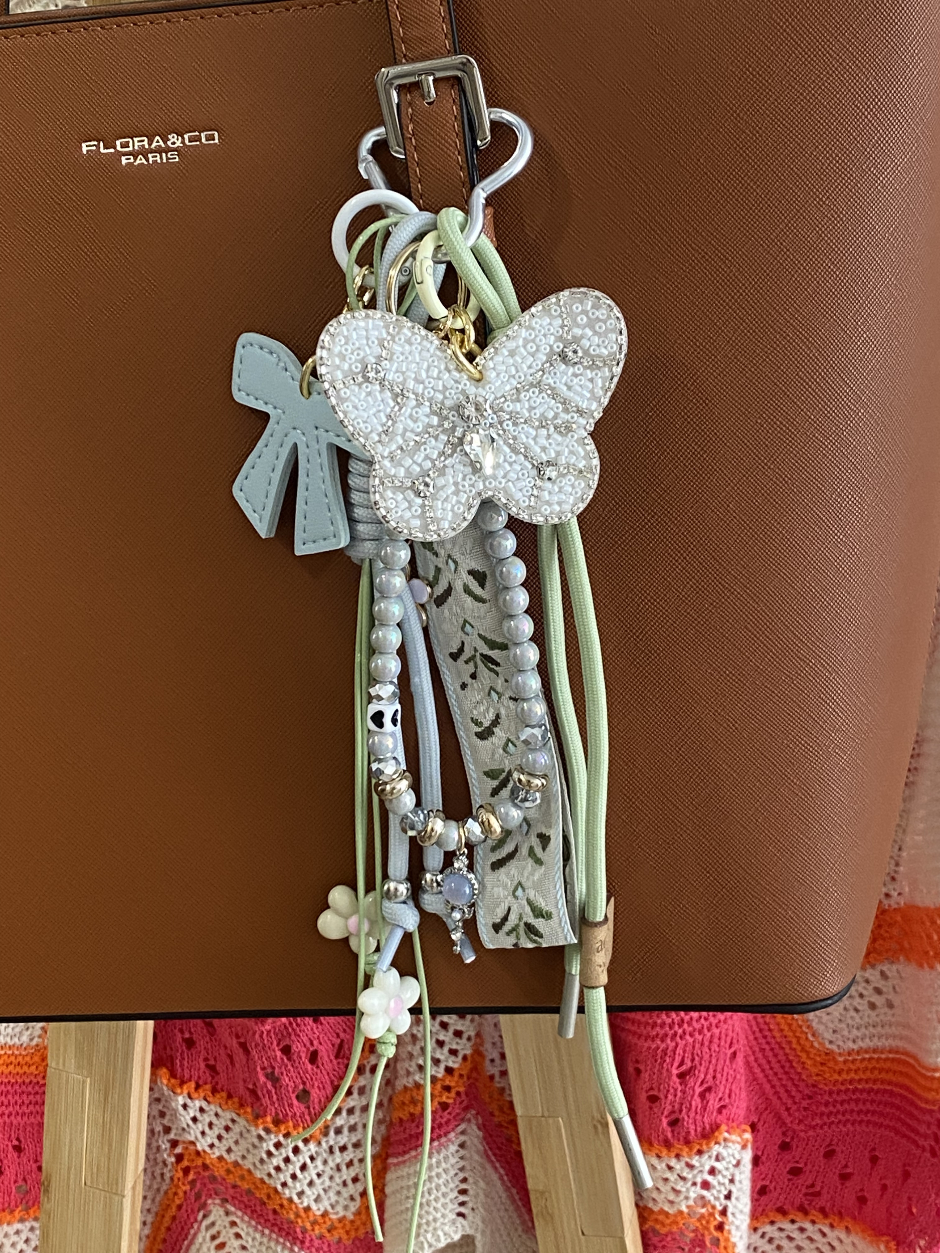 BIJOUX DE SAC PORTE CLE PAPILLON VERT DEAU