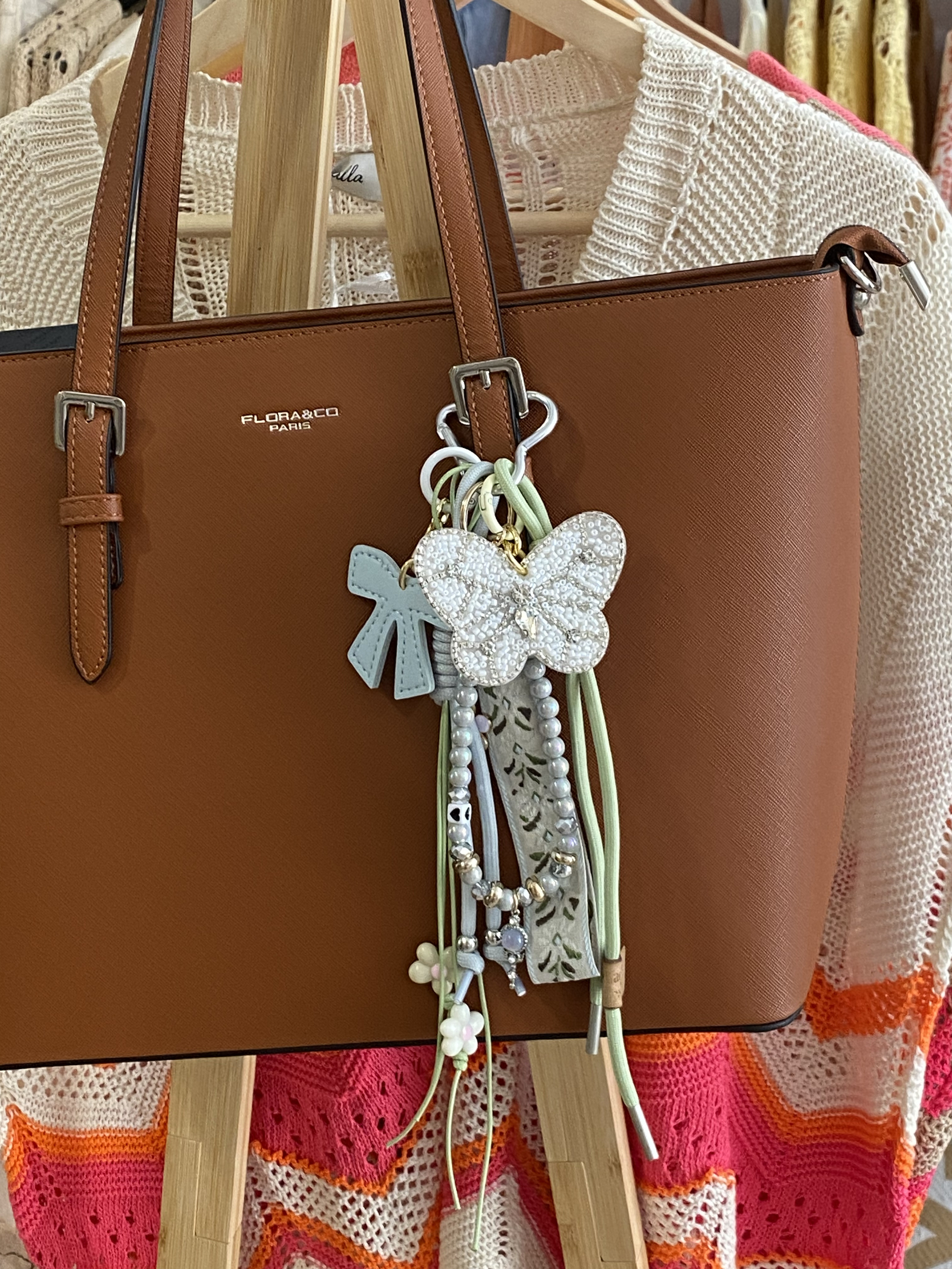 BIJOUX DE SAC PORTE CLE PAPILLON VERT DEAU 1