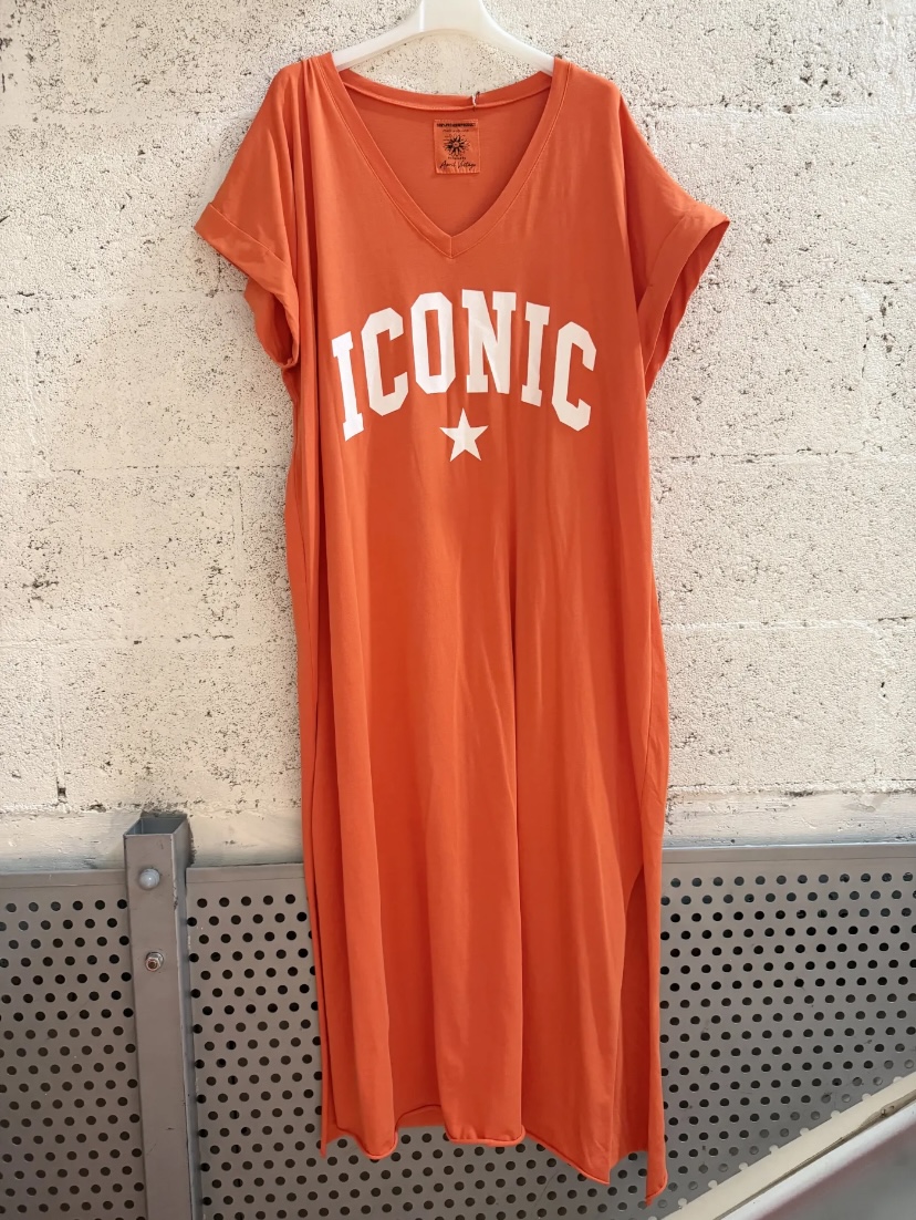 robe-maxi-t-shirt-iconic-orange-april-vintage-1