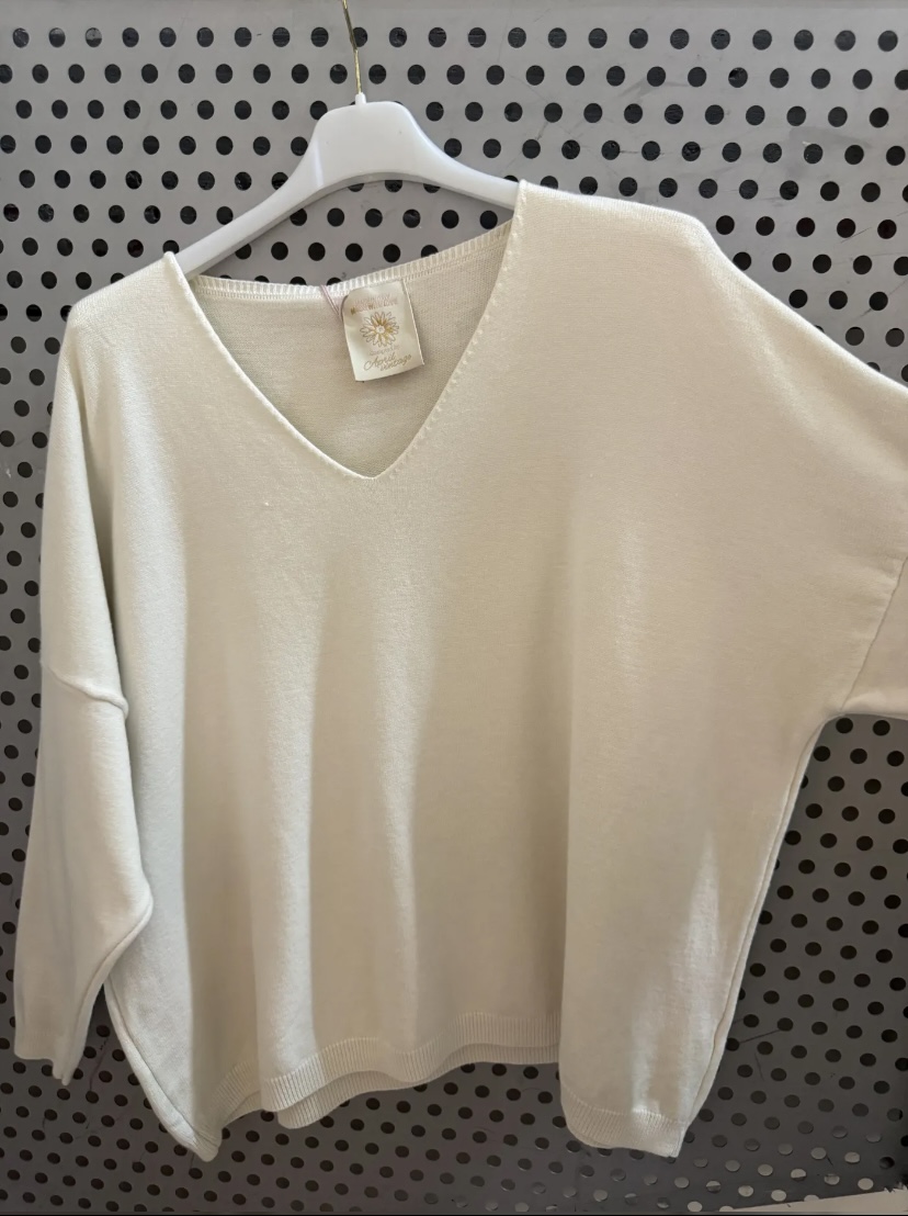 pull-oversize-iconic-ecru-april-vintage-2
