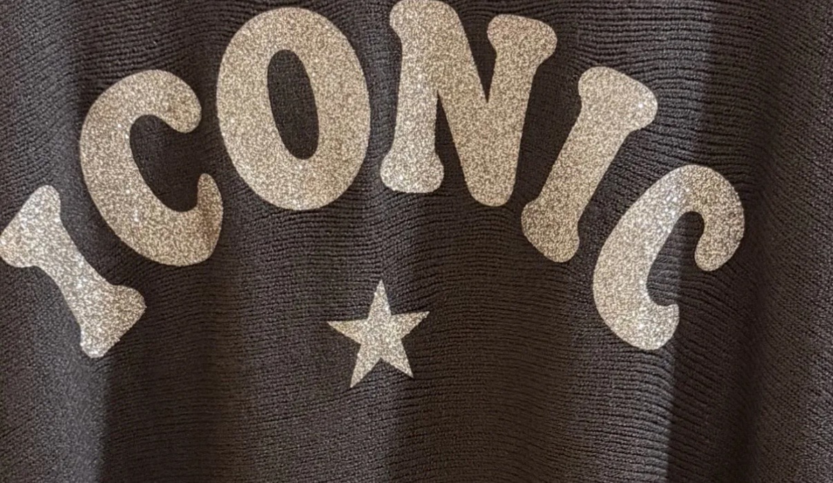 PULL OVERSIZE ICONIC CHOCOLAT 3