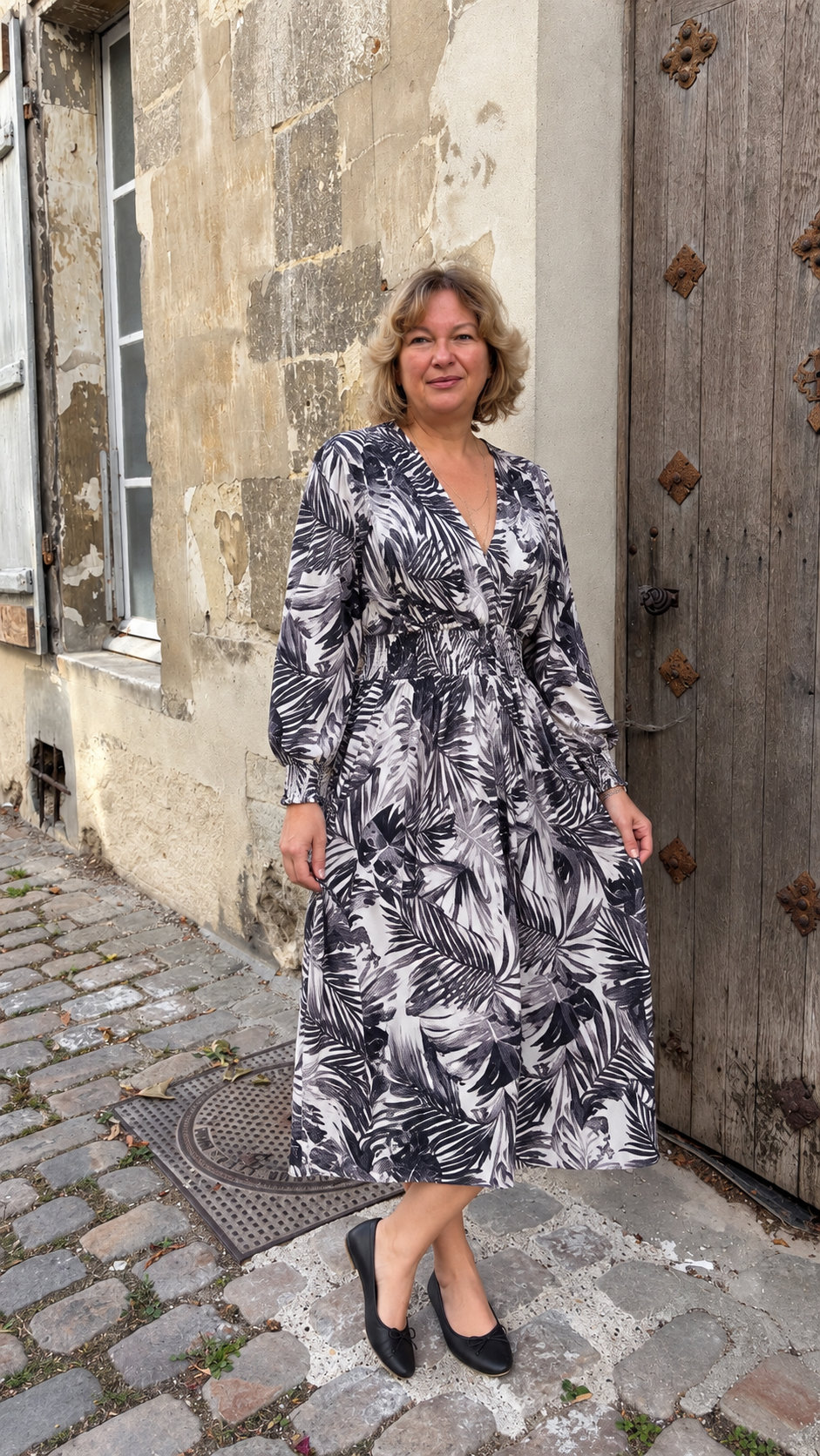 ROBE MAGIQUE NOIR