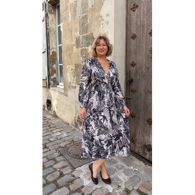 ROBE MAGIQUE NOIR