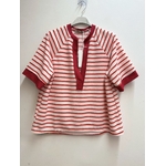 t-shirt-raye-rouge-et-blanc-col-v