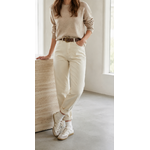 PANTALON MUM FIT ECRU CEINTURE TAUPE 2