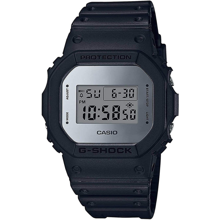 La montre à quartz numérique indestructible G-SHOCK DW-5600BBMA-1ER