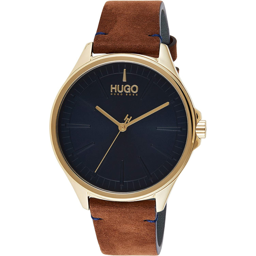 Montre pour homme 1530134 de Hugo Boss présente un cadran bleu sur un bracelet en cuir bleu et marron