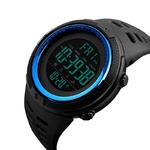Black Blue_ommes-sport-montres-plongee-50-m-numeriq_variants-3