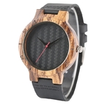 tyle-folklorique-bambou-montre-a-la-mai_description-1