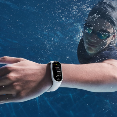 Xiaomi Smart Band 10 au poignet