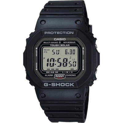 Casio G-Shock GW-5000U noire avec boîtier square et affichage digital