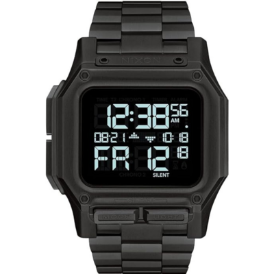 Montre digitale tactique Nixon Regulus avec boîtier et bracelet métalliques