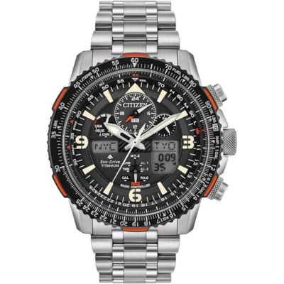 Citizen Promaster Skyhawk A-T avec cadran noir et bracelet en titane