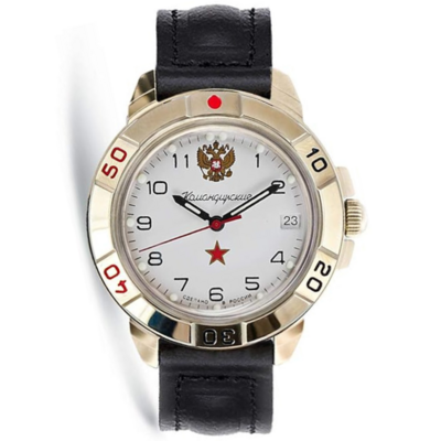 Vostok Komandirskie 439322 à cadran blanc avec étoile rouge