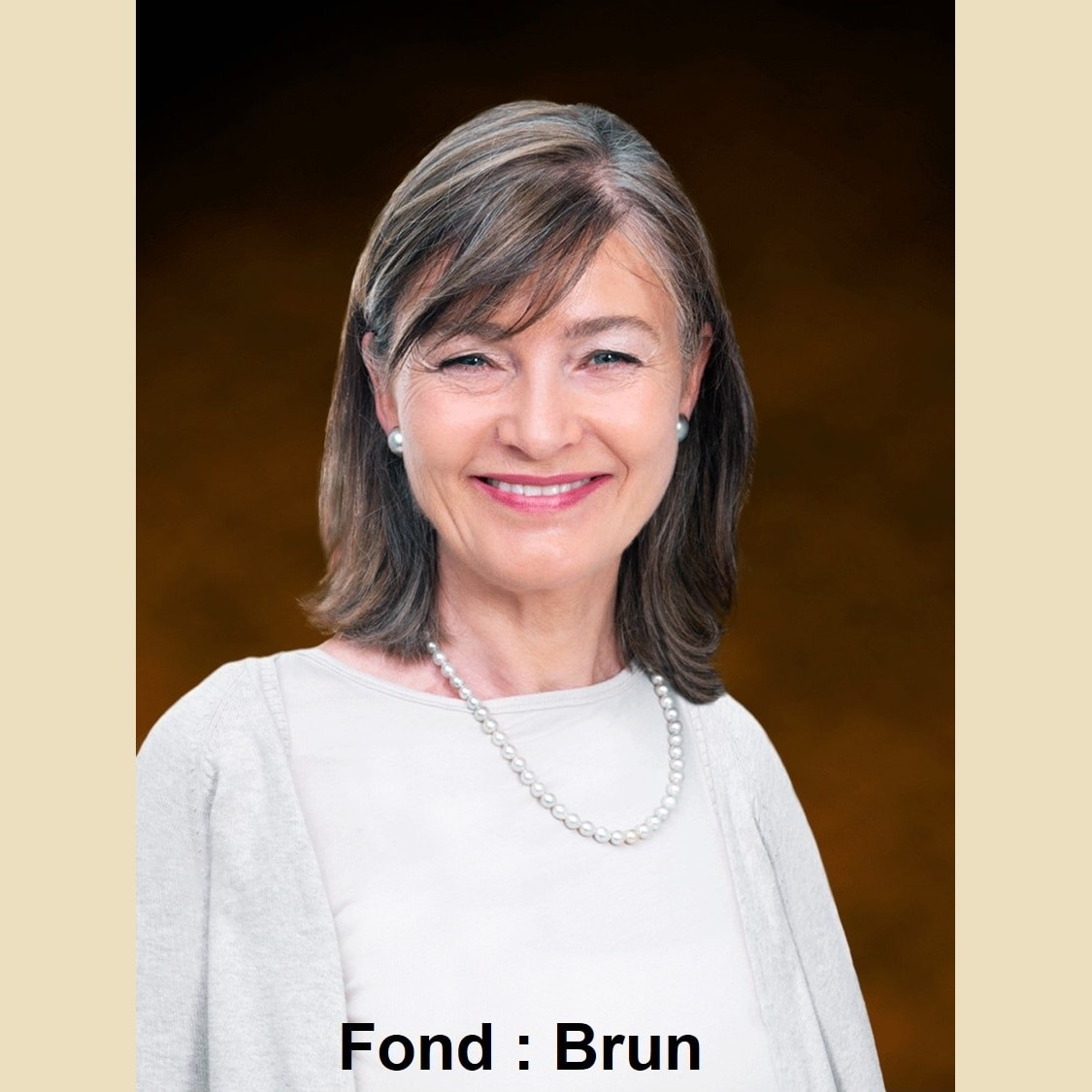 C-N02-Brun-min