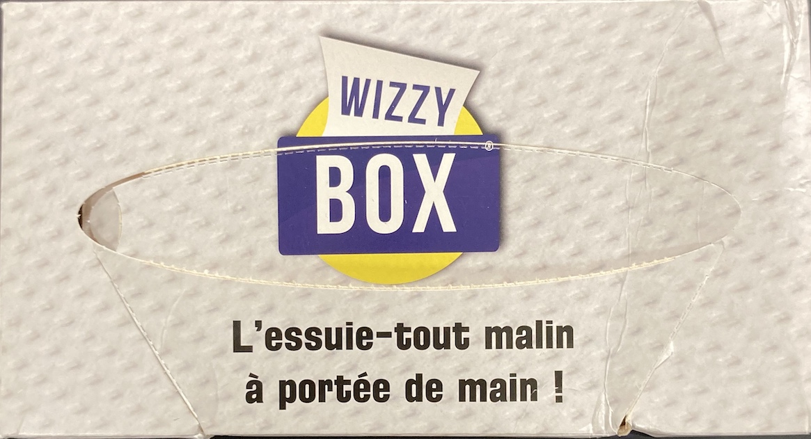 essuie tout wizzy box vue de dessus ouverture facile boite distributrice tablelya