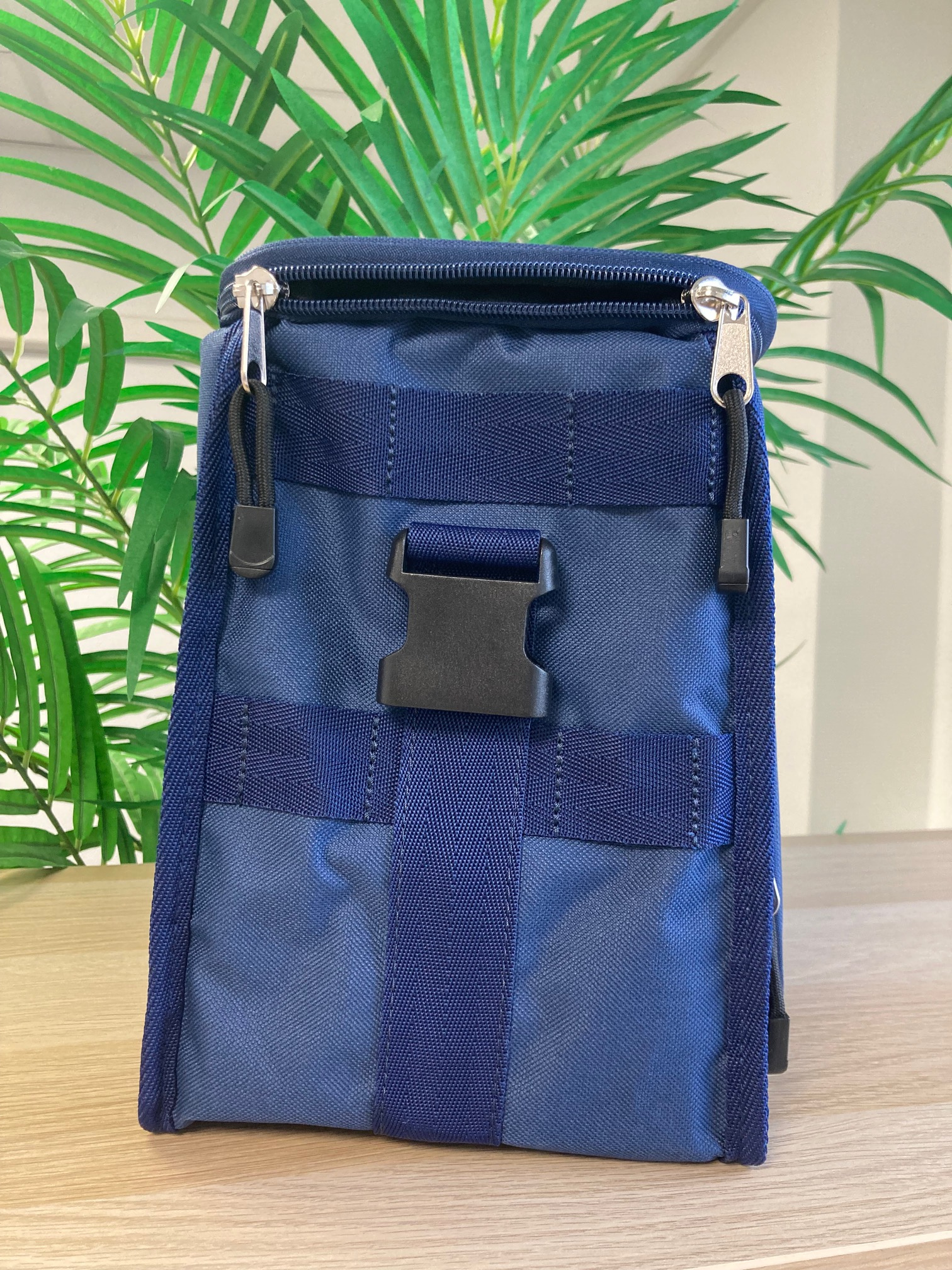 tablelya malette médicale  infirmière grande capacité coté accessoires  multicompartiments bleu marine foncé comed bag
