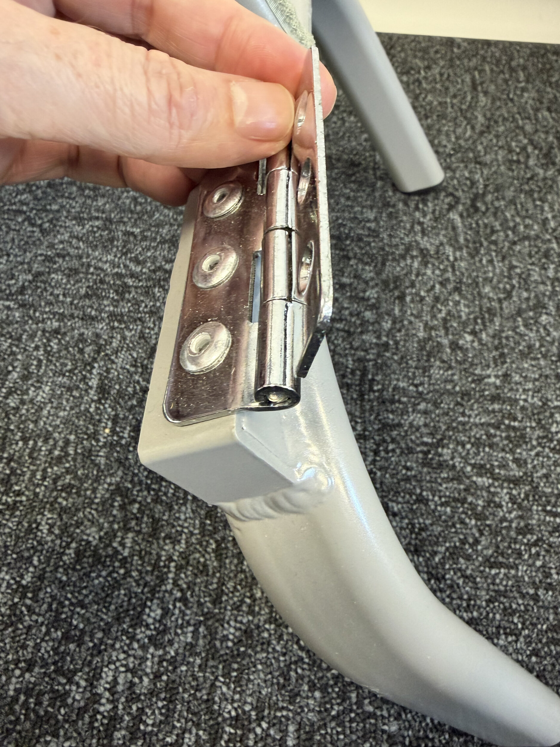 Charnière acier 2,5 mm chaise massage Habys Travel